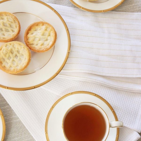 Festive Stripe Tea Towel 50x70cm Gold/White - Image 4