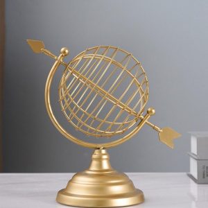 Arrow Globe Gold